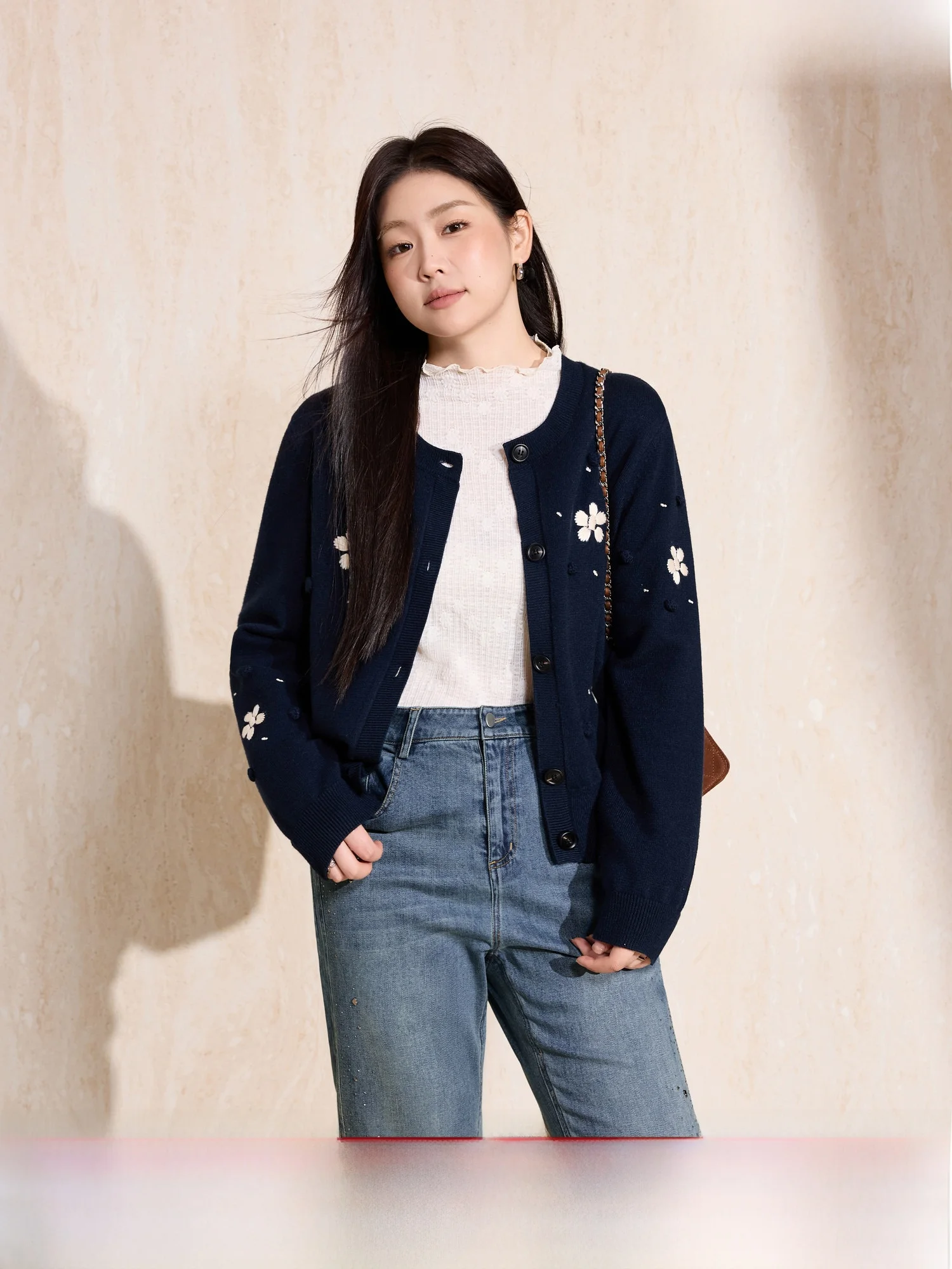 

Синий язык, большой размер, женский круглый вязаный кардиган с ручной вышивкой, весенний новый тяжелый дизайн, свитер Jaet