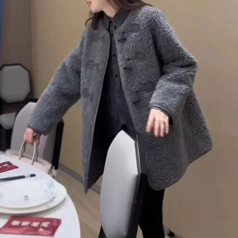 

Осень-зима, новые женские пальто из овечьей шерсти, корейская мода, повседневные однотонные пальто с круглым вырезом и карманами, свободные теплые кардиганы на пуговицах