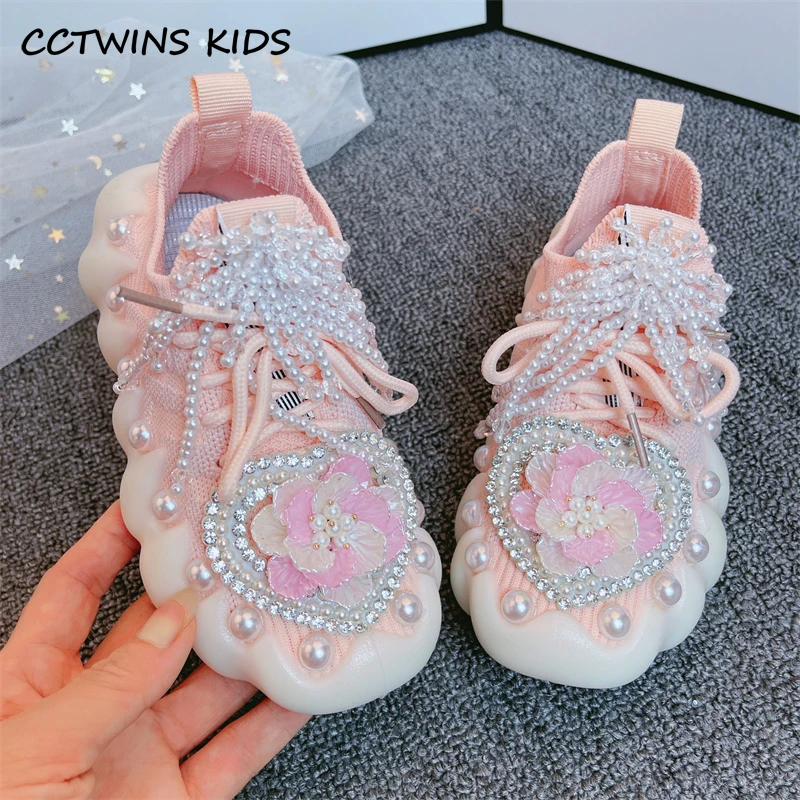 Girls Sneakers 2023 Autumn Kids Fashion Brand Princess Flats Children Running Sports Shoes Breathable Rhinestone Pearl Soft Sole