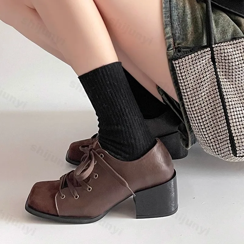 

Spring 2025 New Niche Thick Heigh Heeled Retro Designed Women's Korean Version Lace Up Square Toe Fashion Splicing Single Shoes