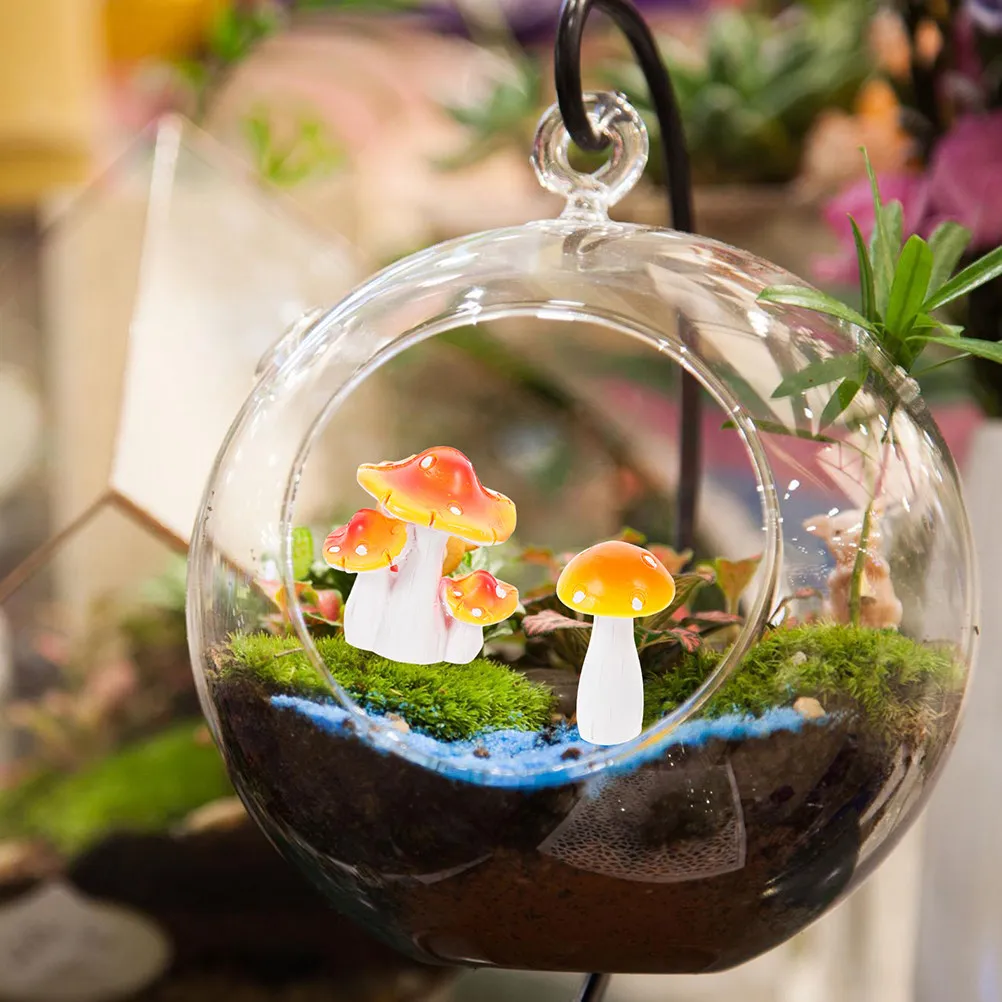 4Pcs Creative Resin Mushroom Ornaments Fine Craftsmanship Delicate Details Idyllic Tabletop Desktop Garden Courtyard Decor