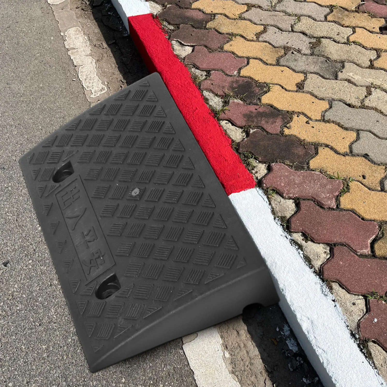 

Pad Wheelchair Ramp Slope Mat Portable Curb Ramps Driveway Step Garage Vehicle Loading Dock Mats Anti Slip Durable