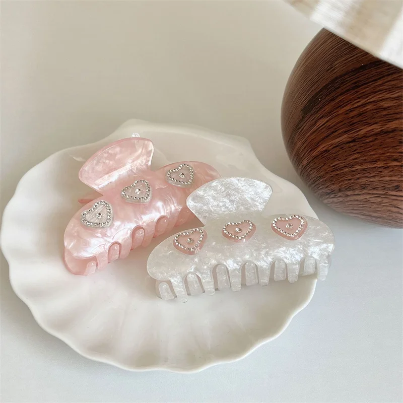 

Love Acetate Grip Clip with Imitation Diamonds for Women, Korean Fashion, French Retro Shark Clip,