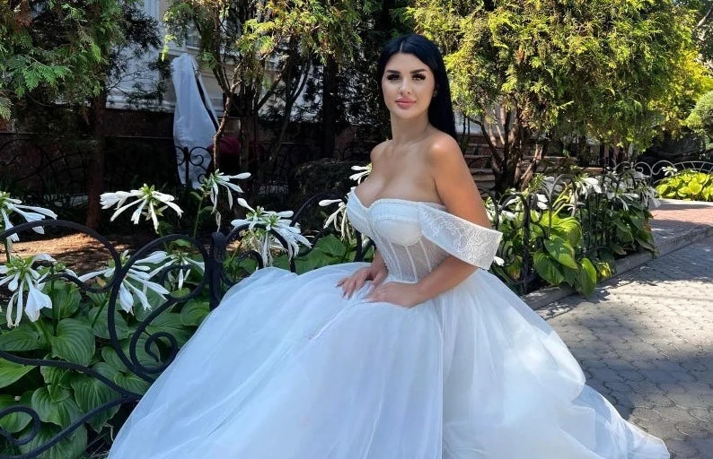 Tulle Beach Corset Wedding Dress Off The Shoulder Wedding Dress A Line Dress Ball Gown Simple Wedding Dresses for Womenbride