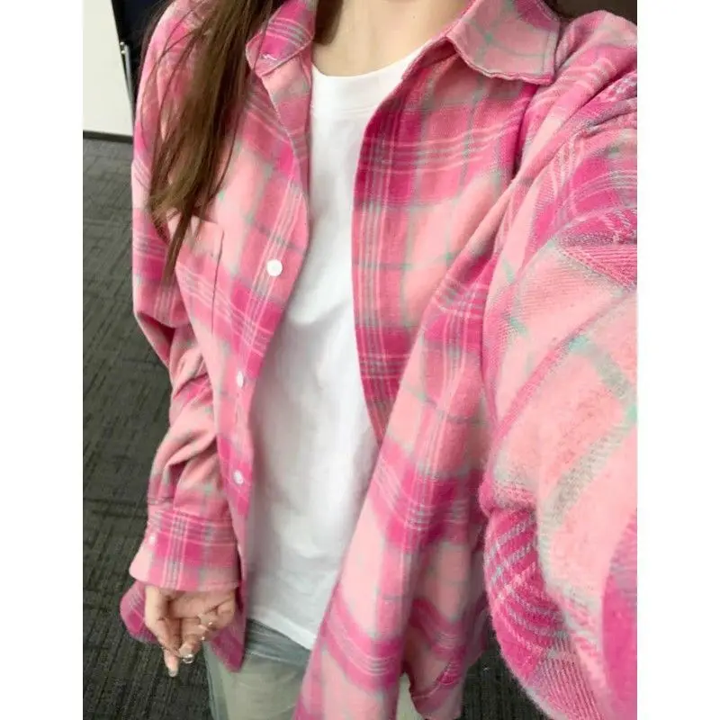 

Рубашка женская клетчатая розовая в стиле ретро, осень 2024