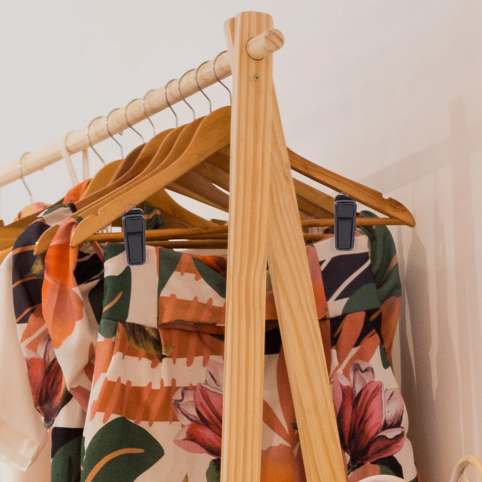 

20Pcs Windproof Clothes Hanger Clips Heavy Duty ABS Pom Material for Shirts Shorts Skirts Secure Drying Laundry Organizer