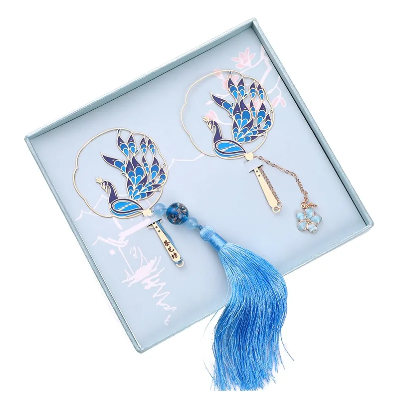 

Chinese Classical Bookmarks Exquisite Metal Bookmarkers Carving Hollow Peacock Marker of Page Gift Fine Marcapaginas De Libros