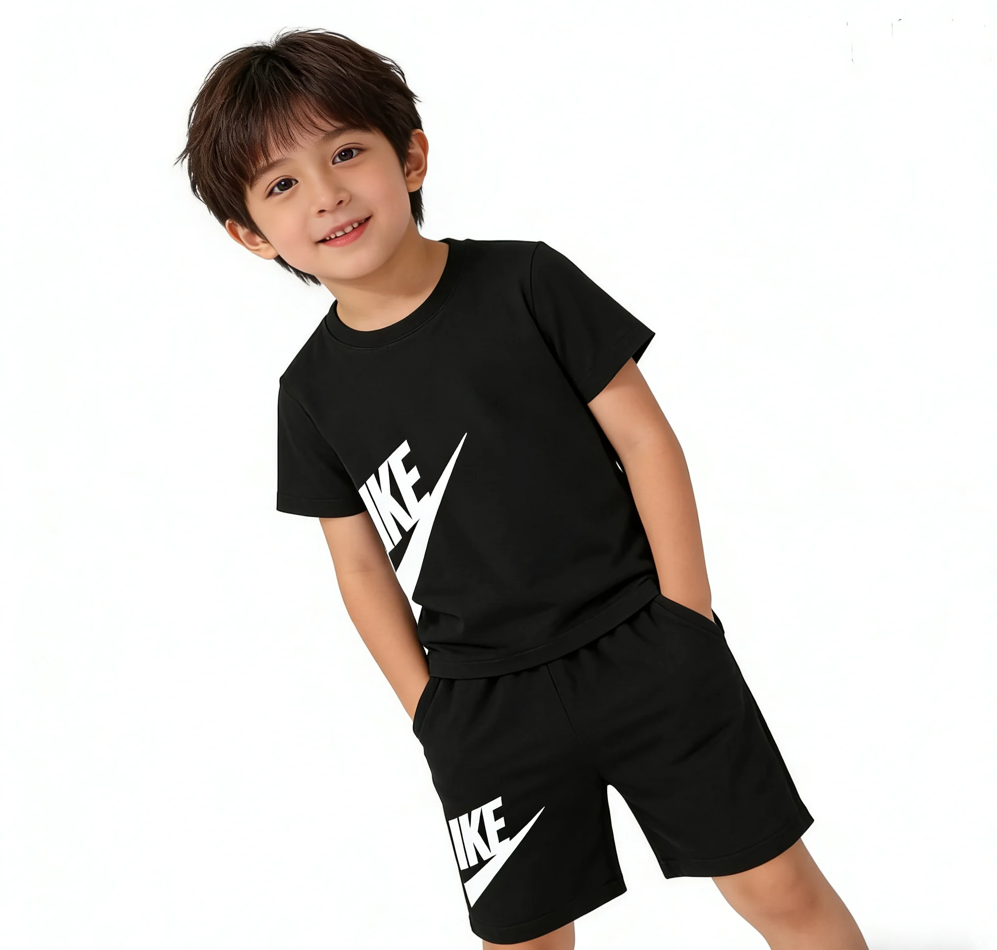 Ensemble T-shirt et short blancs pour enfants été 2026 - Nouveau design pour garçons et filles de 3 