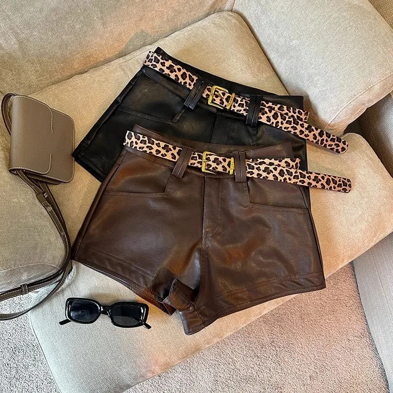 Autumn new PU Faux Leather Shorts Women Vintage High Waist Slimming Leopard Belt Y2K Shorts Sexy Wrap Hips Hot Boots Short Pants