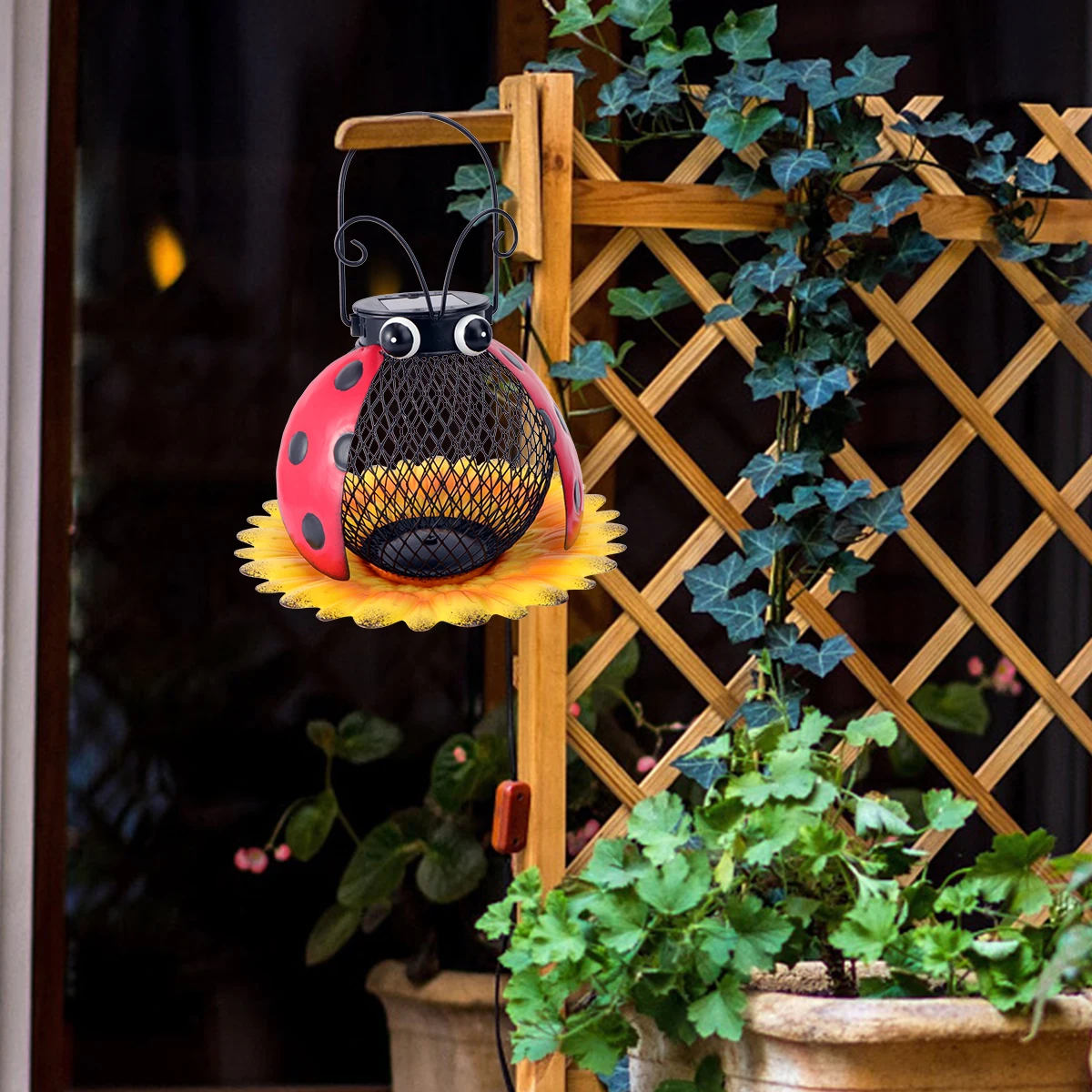 

Solar Powered LED Lantern for Outdoor Yard Garden Villa Decoration Decoration Waterproof Long Lighting Time