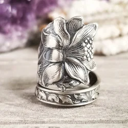 Retro Open Lily Ring Texture Pattern Flower Women's Jewelry Fashionable and Simple Old Handicrafts for Women