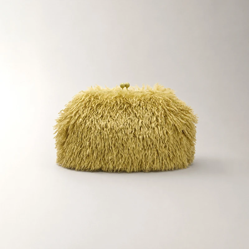 Clutch-Tasche mit Verschlussrahmen, Damen-Handtasche aus Kunstfell für Herbst und Winter, Plüsch-Umhängetasche mit Kette, elegante, modische Party-Abendtasche – Detail 7