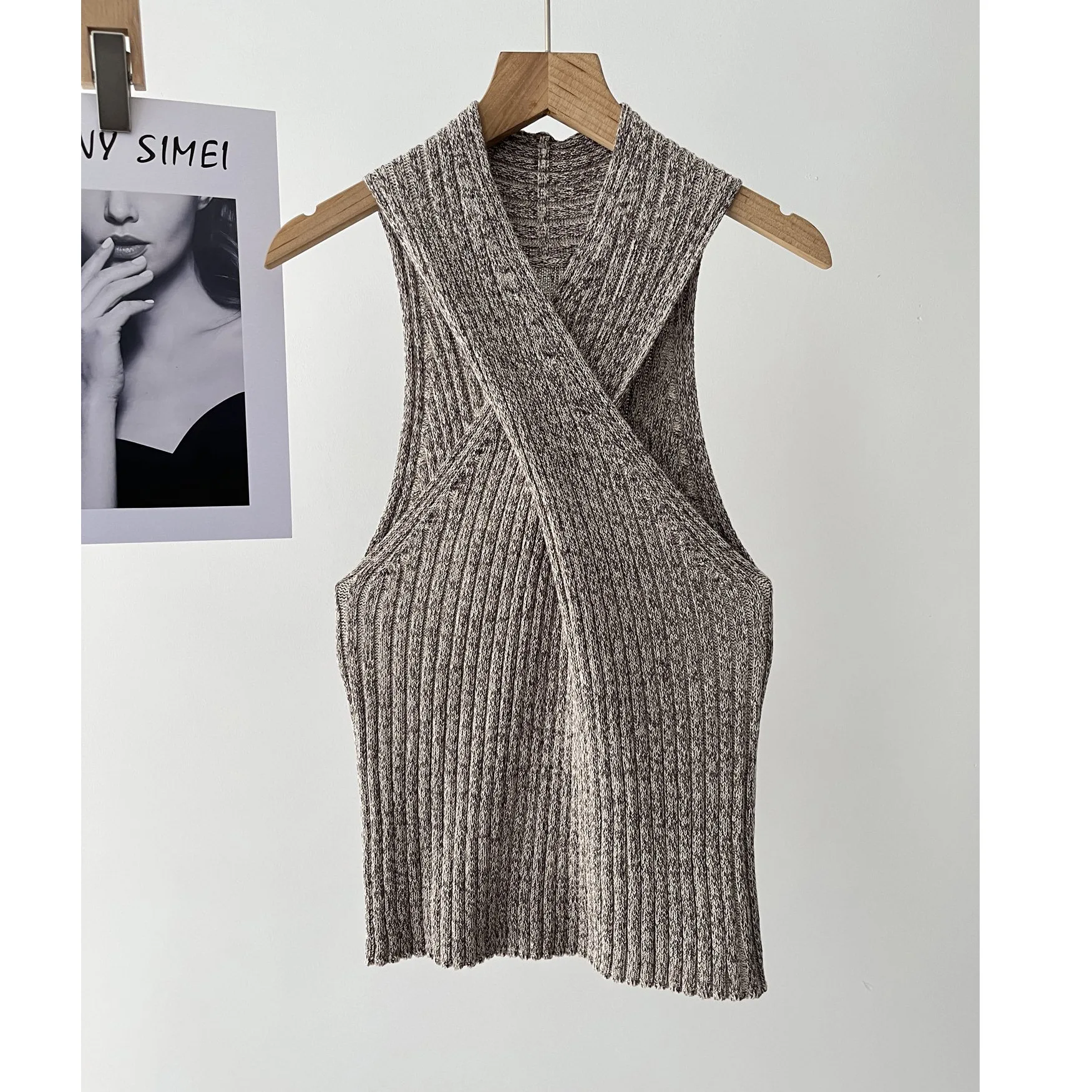 

Women's American Simple Casual Cross V-Neck Knitted Suspender Sleeveless T-Shirt Top Summer 16a-0992