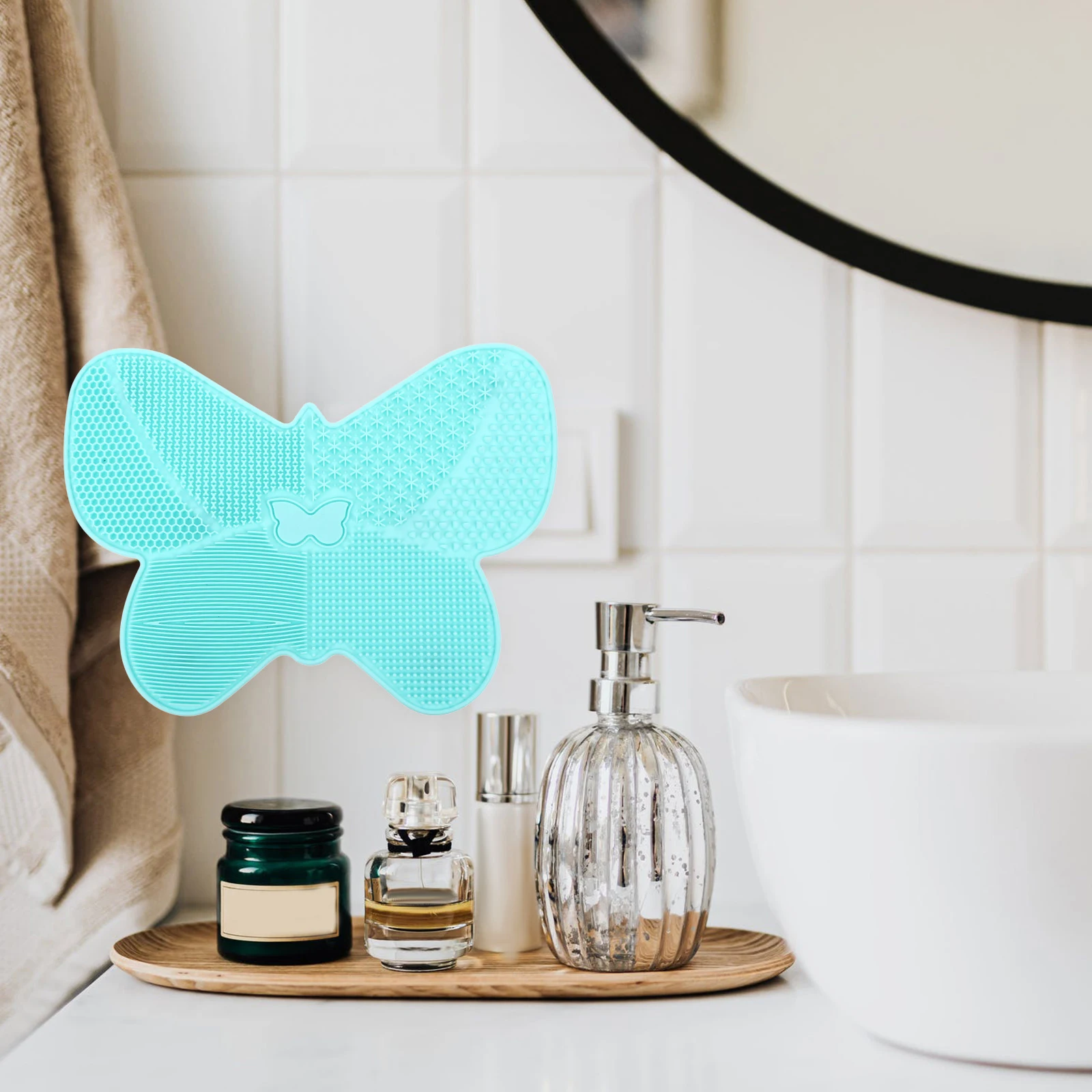 

Butterfly Shaped Cleaning Mat Deep Clean Grooves Scrubber For Makeup Brushes Makeup Brush Cleaning Mat Beauty Tool Scrubber Pad
