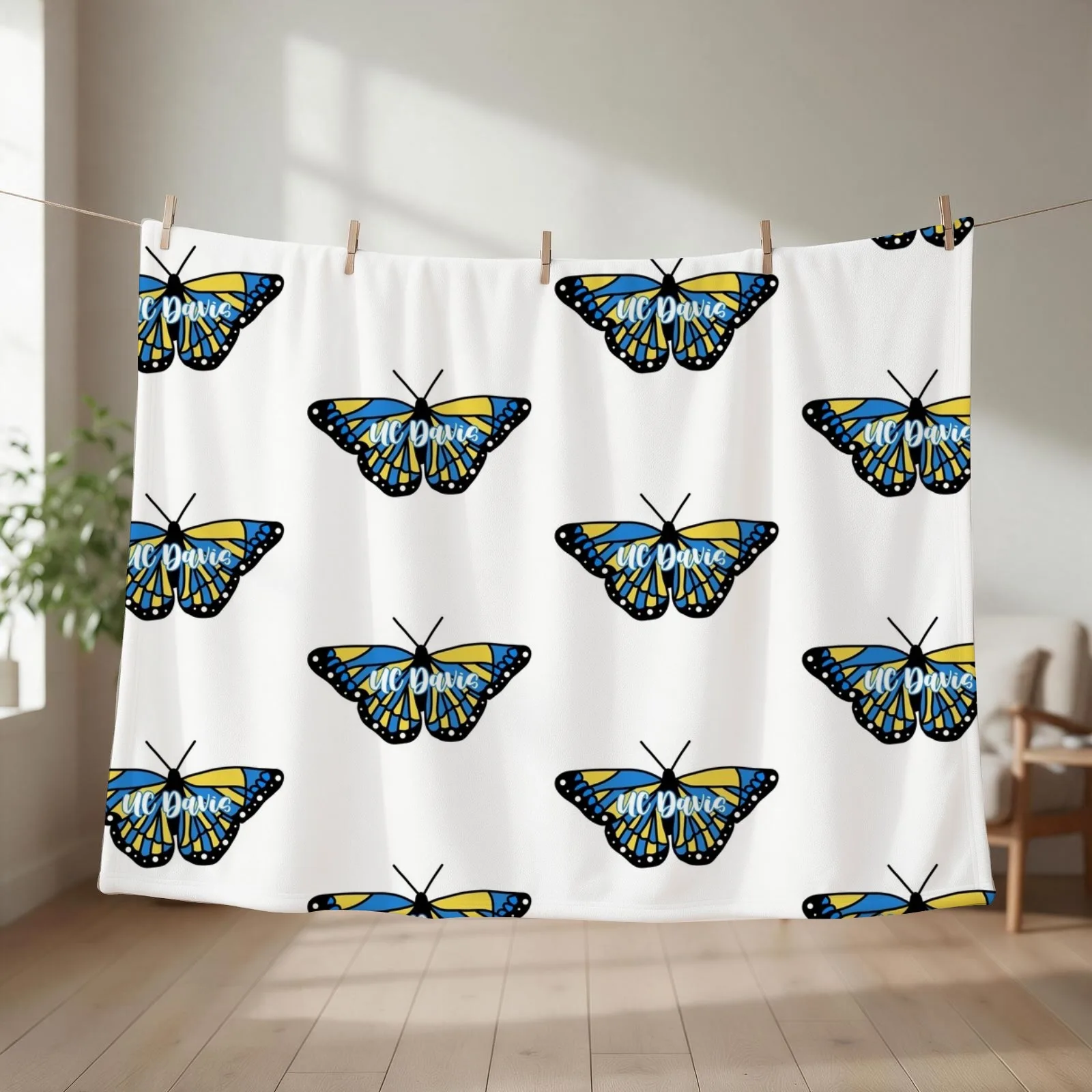UC Davis Throw Blanket couch cozy soft plush fuzzy picnic outdoor blanket