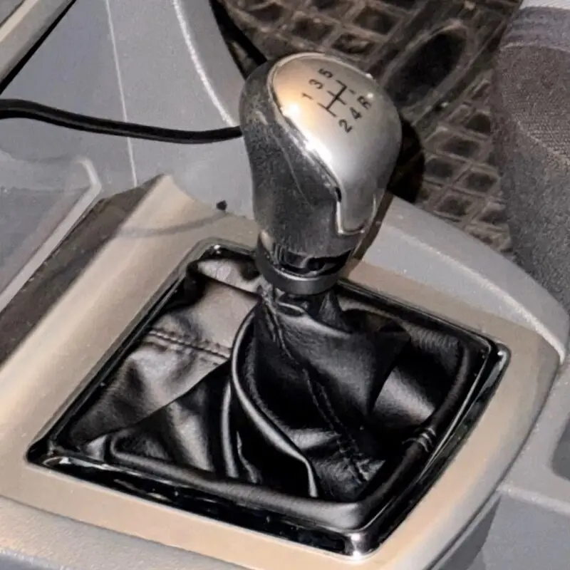 5 6 speed Black Silver Car Shift Gear Knob Handle Shift Knob Head Car Styling For Ford FIESTA MK6 2002 - 2008 CONNECT FUSION MT