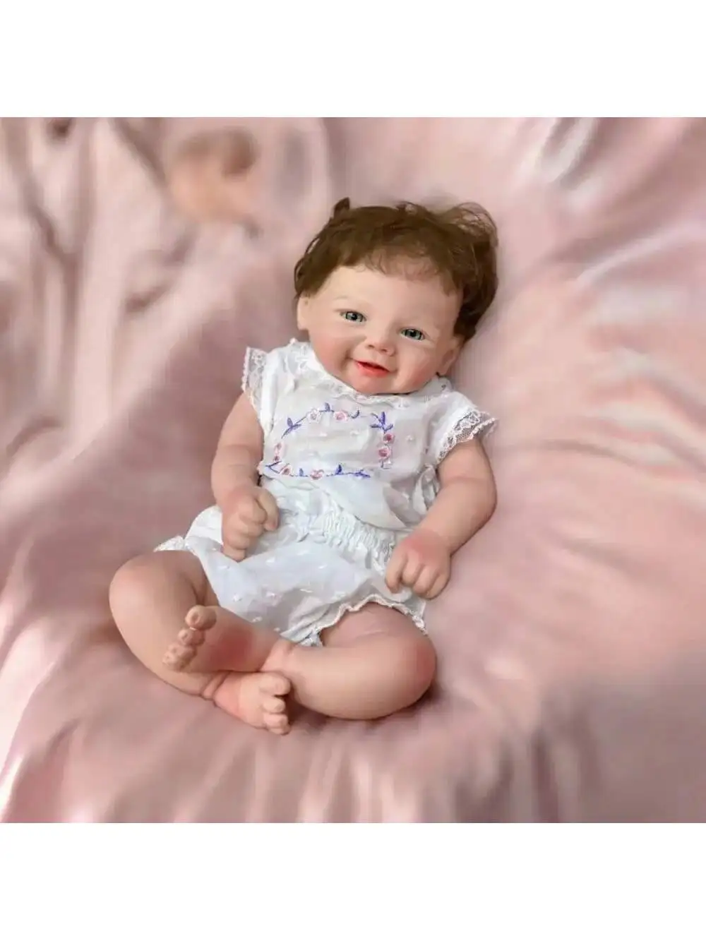 Aizwa1 18 pollici Vivienne Silicone Bebe Reborn Girl Fatto a mano Soft Touch Neonato Bambola per bambini Regali di compleanno