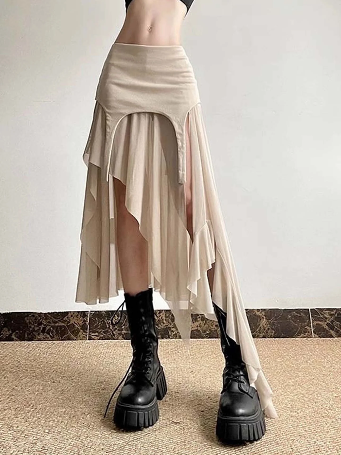 Millennial Trendy Light Weight Asymmetrical Half Body Skirt Women's Low Waist Baring Mid-Length A-Line Skirt for Autumn
