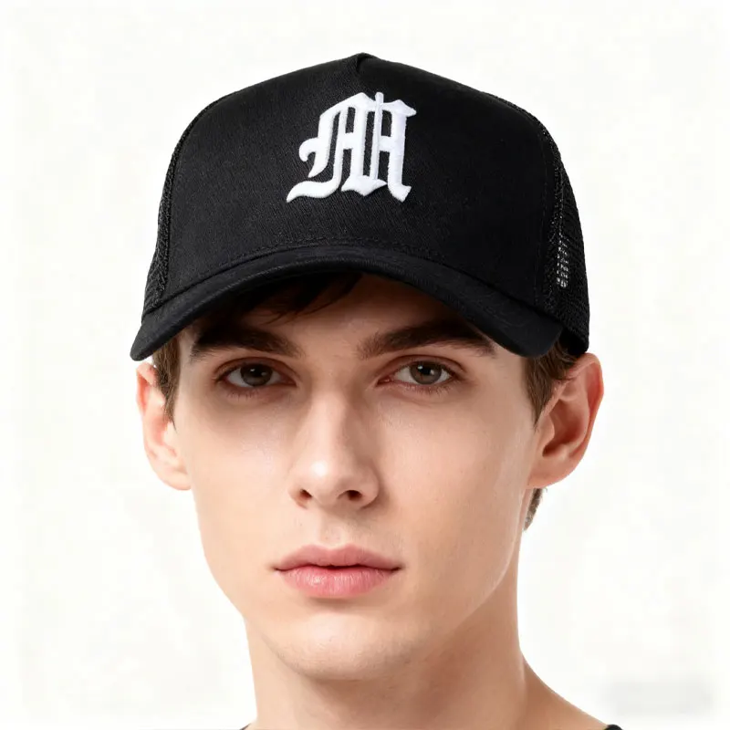 Fashionable versatile baseball cap with irregular letters, sun-protective and stylish