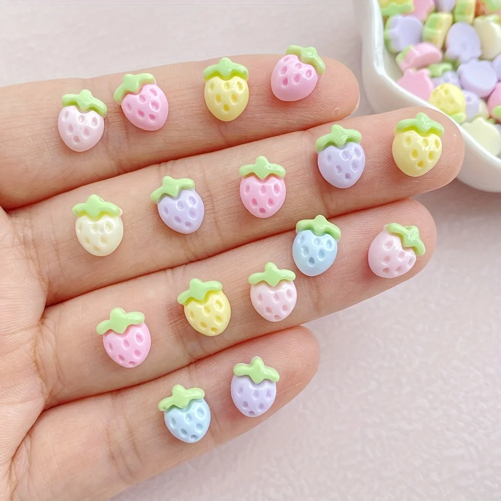 鮮やかなイチゴ樹脂チャーム 50個 ミニフラットバックカボション ネイルアート、スクラップブッキング、ヘアピンDIYアクセサリー用 - 無香料