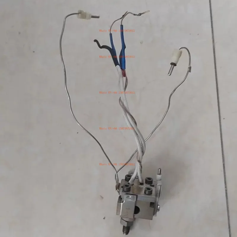 Agi lent 5890 TCD Detector, 19232-60676, Thrift No. 19232-60670, 5890 Thermal Conductivity Detector