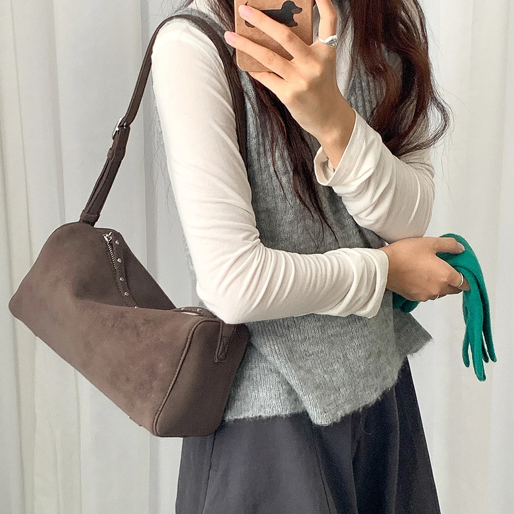 

Fashion Pillow Bags for Women Faux Suede Shoulder Bag NEW Frosted Underarm Bags Vintage Designer Handbags and Purses Tote Pouch