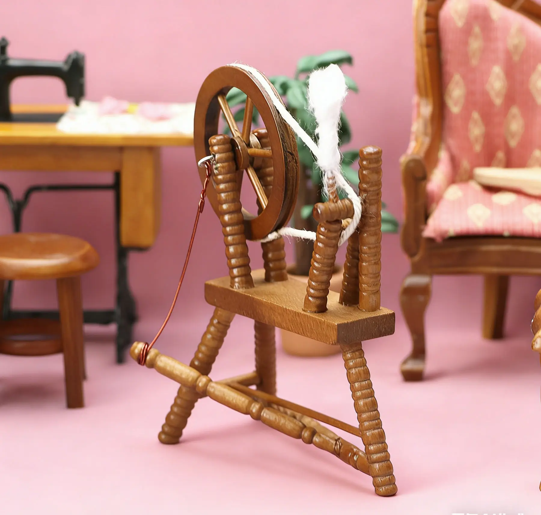 3PCS 1:12 Dollhouse Mini Retro Wooden Spinning Wheel - Chestnut Vintage Furniture Model Accessory for Miniature House Decor