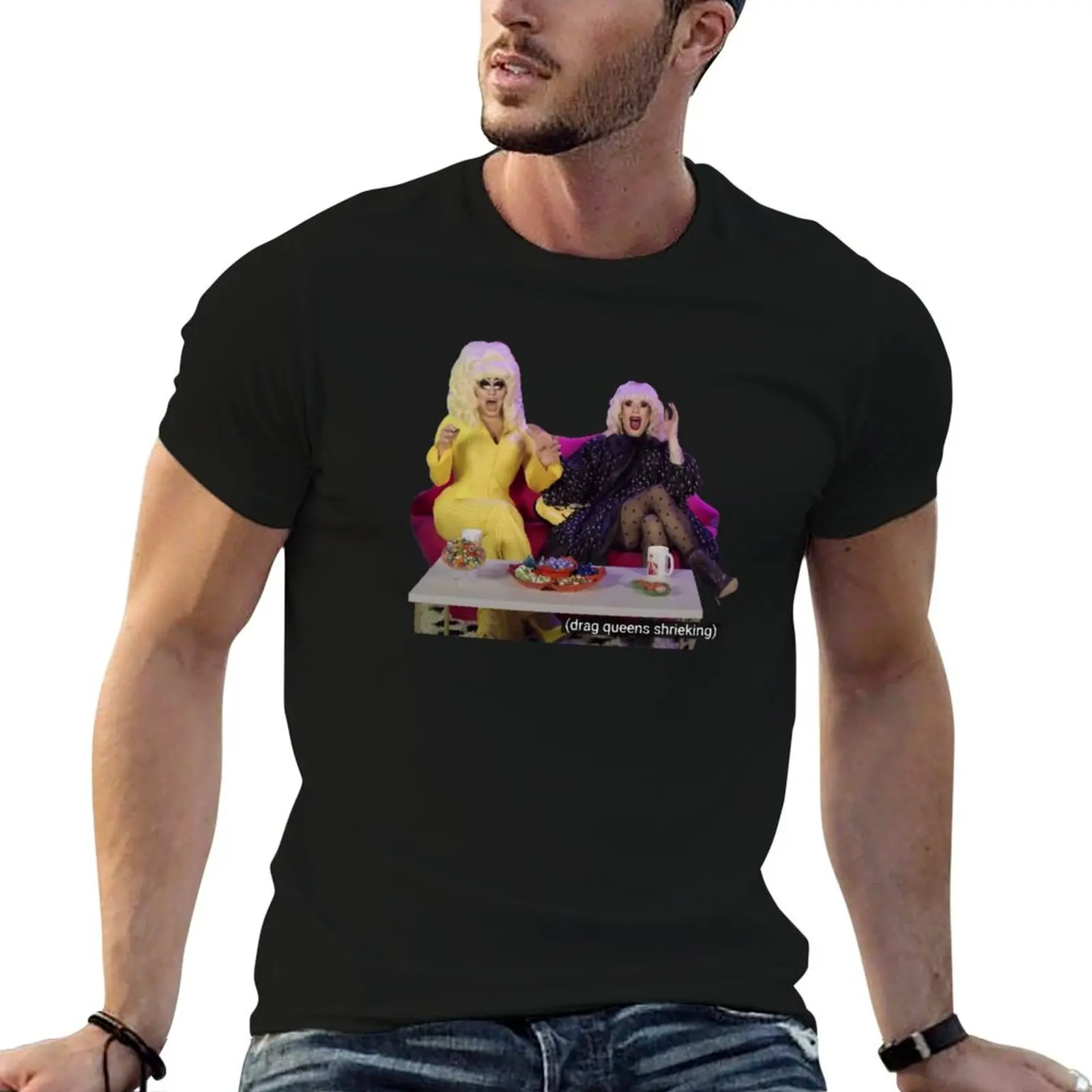 Drag queens shrieking T-Shirt Basic Regular Fit Casual T-Shirt