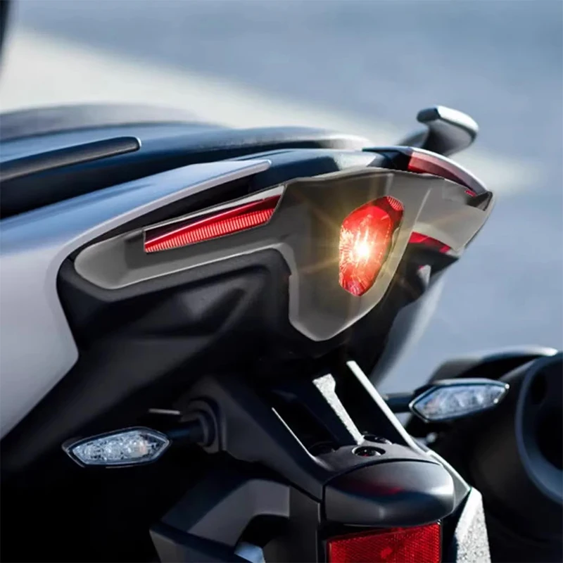 MTKRACING Rear taillight cover For YAMAHA TMAX 560 2020-2021T-MAX560 Motorcycle LED Light Covers tmax560 2020