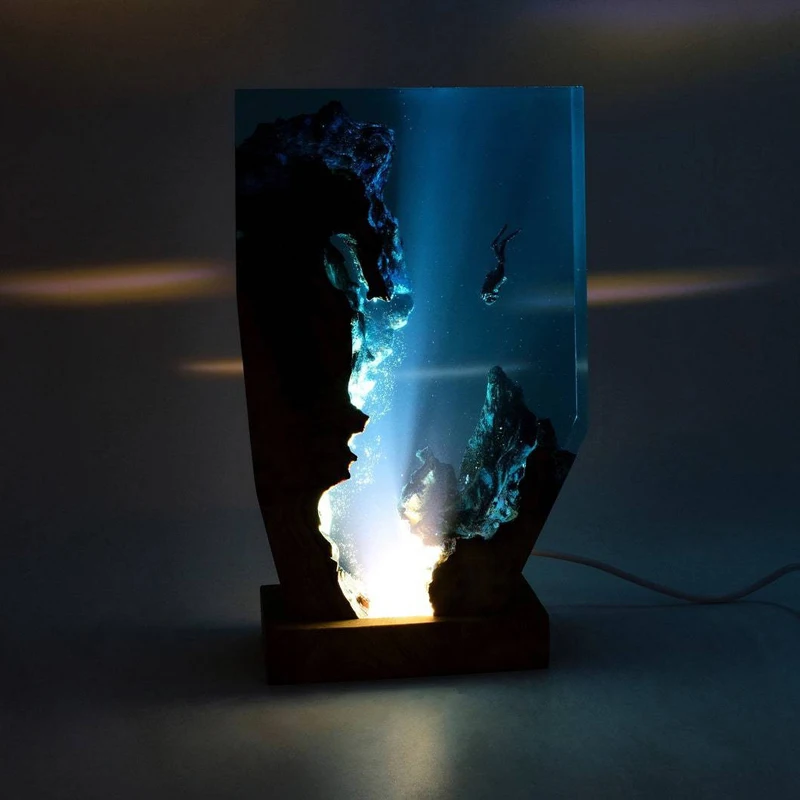 Seabed World Organism Resin Table Light Creactive Art Decoration Lamp Diving Cave Exploration Theme Night Light  USB Charge