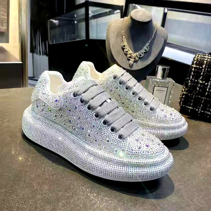 

Leather white shoes men diamond thick soled platform platform shoes large size 35-46 brand leisure sports couple board shoes 8