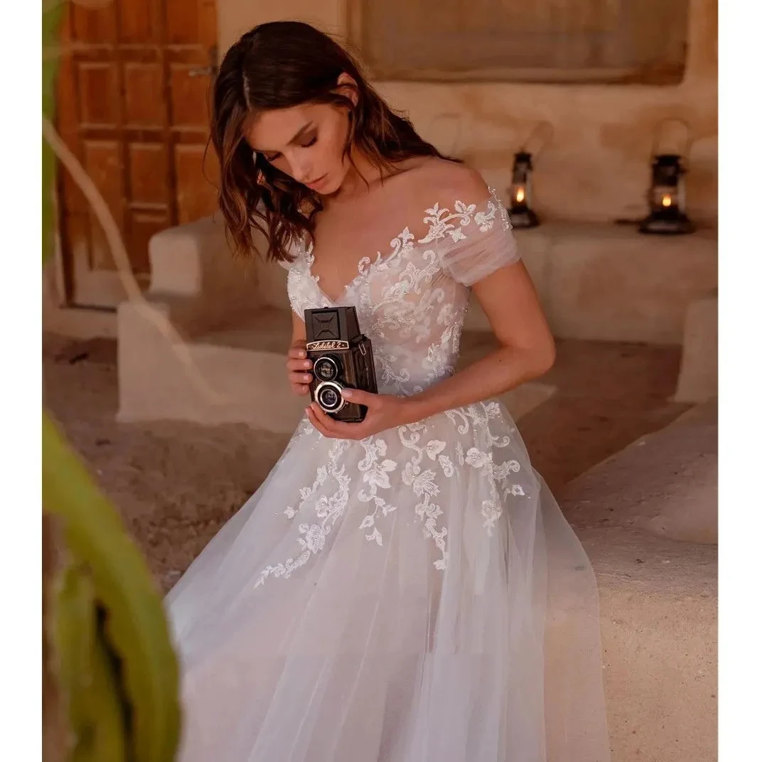 Vestido de novia de manga larga con cuello en V y Espalda descubierta, traje elegante de princesa de encaje, personalizado, 2024