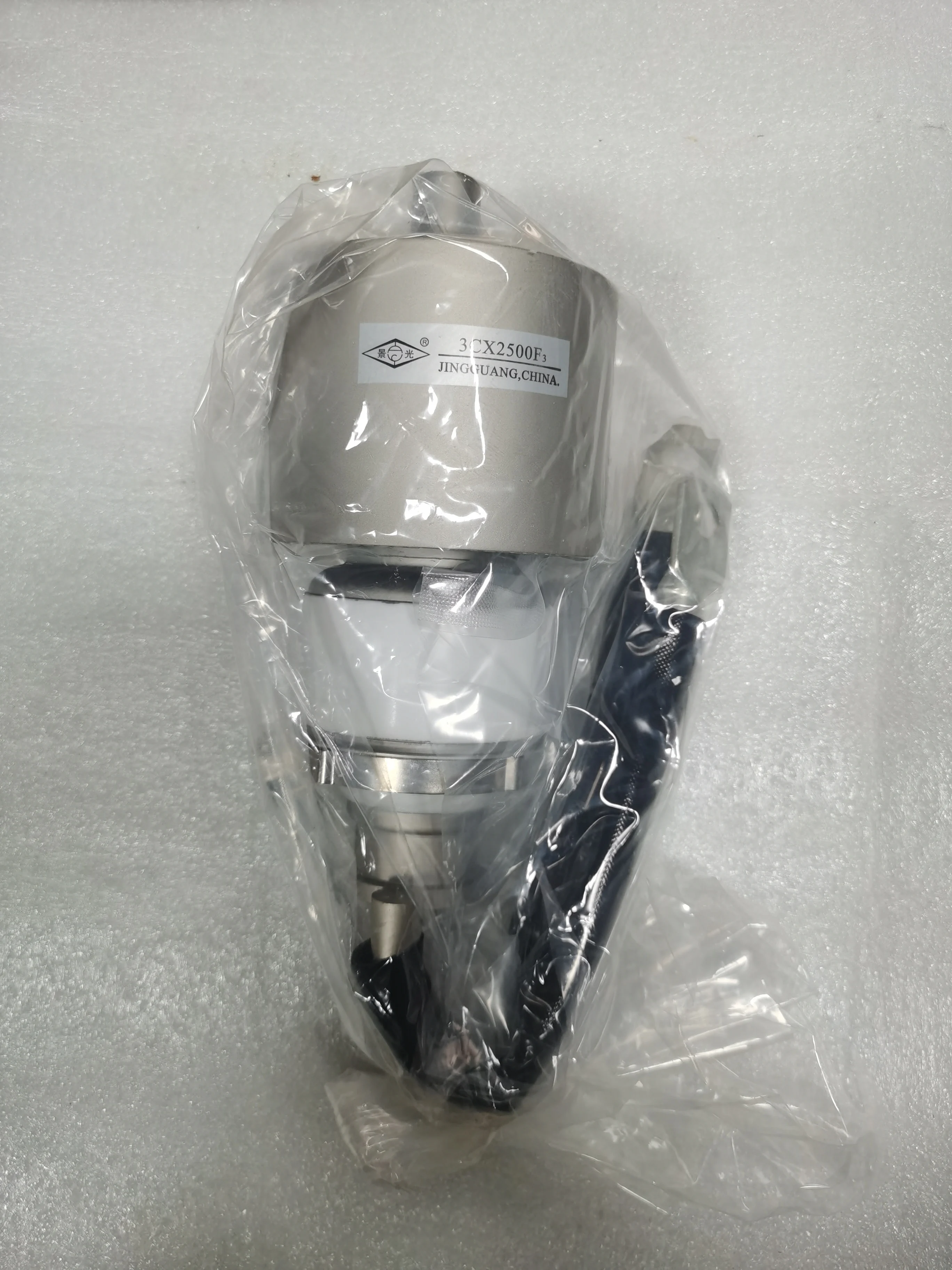 

10KW Oscillator Electron Triode Tube 3CX2500F3/Power Tube 3CX2500F3