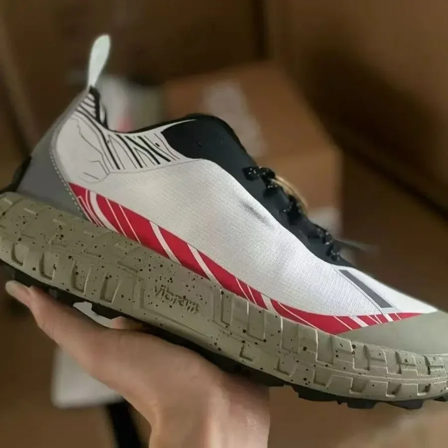 2026 Classic Brand Walking Jogging Shoe Top Quality Wearable Sport Running Shoe Unisex Non-Slip Sport Running Shoe Size 36-46