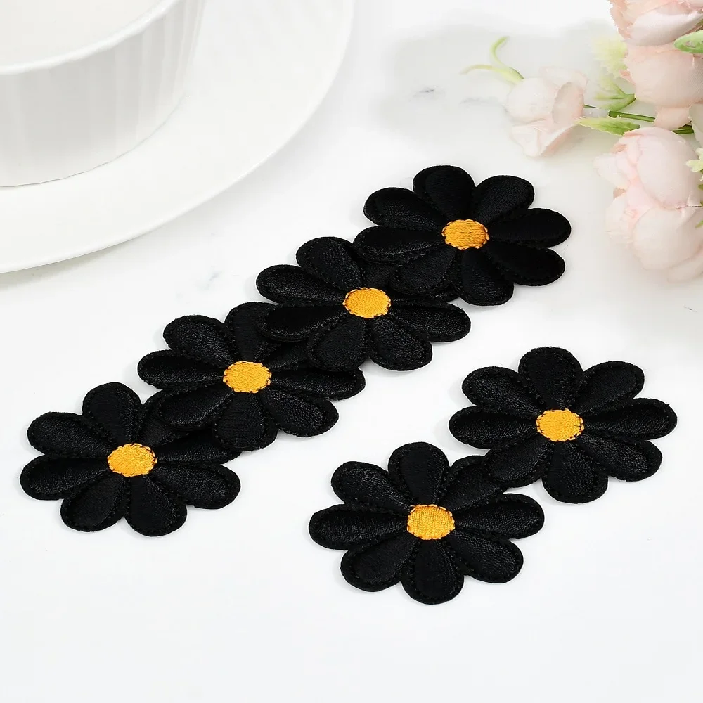 10pcs，White, black little Daisy cloth patch cartoon little chrysanthemum patch hand ledger diy accessories