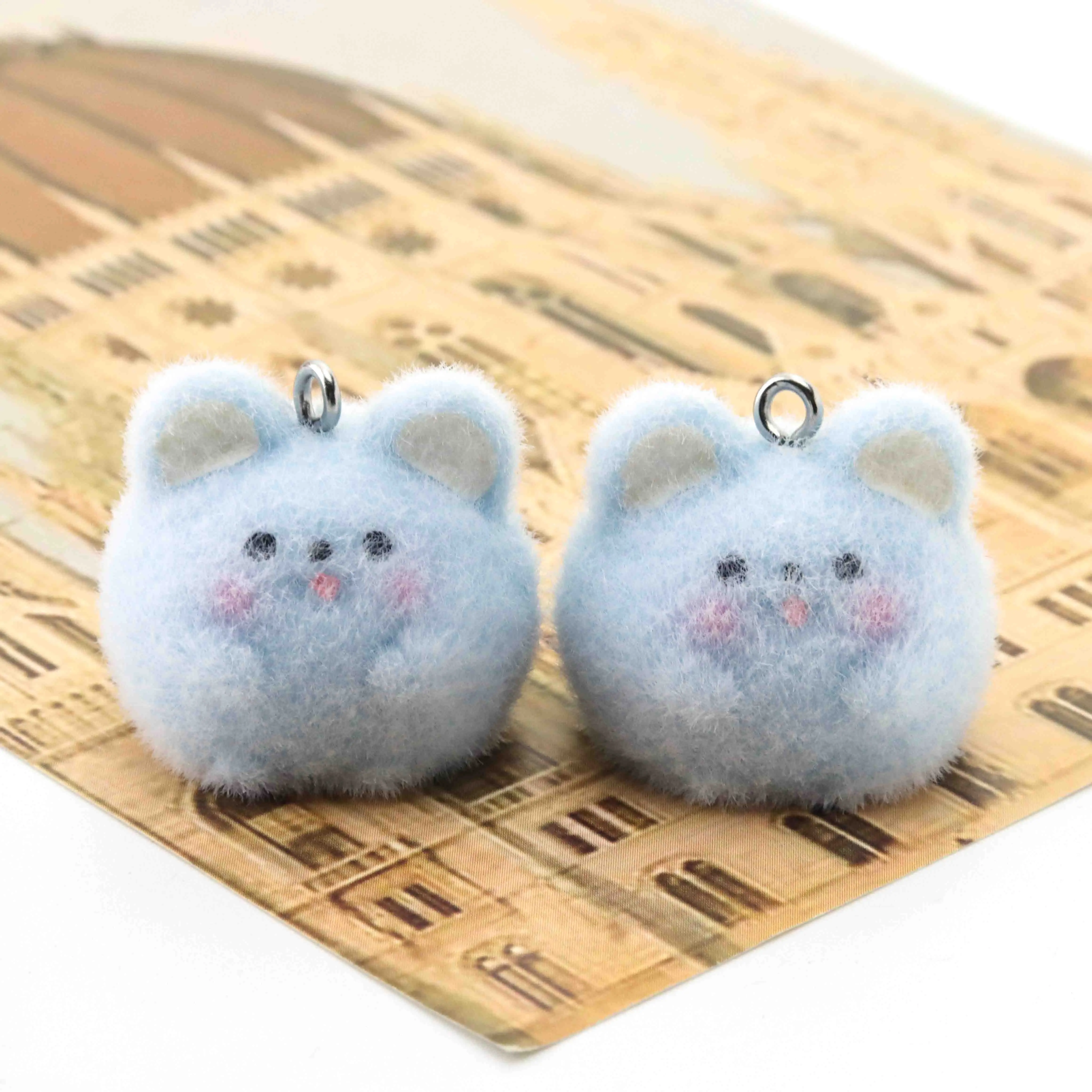 

10pcs Flocked Resin Cartoon Mickey Mouse Charms Suitable For Backpack Keychains Small Pendants Aarrings Desktop Decoration