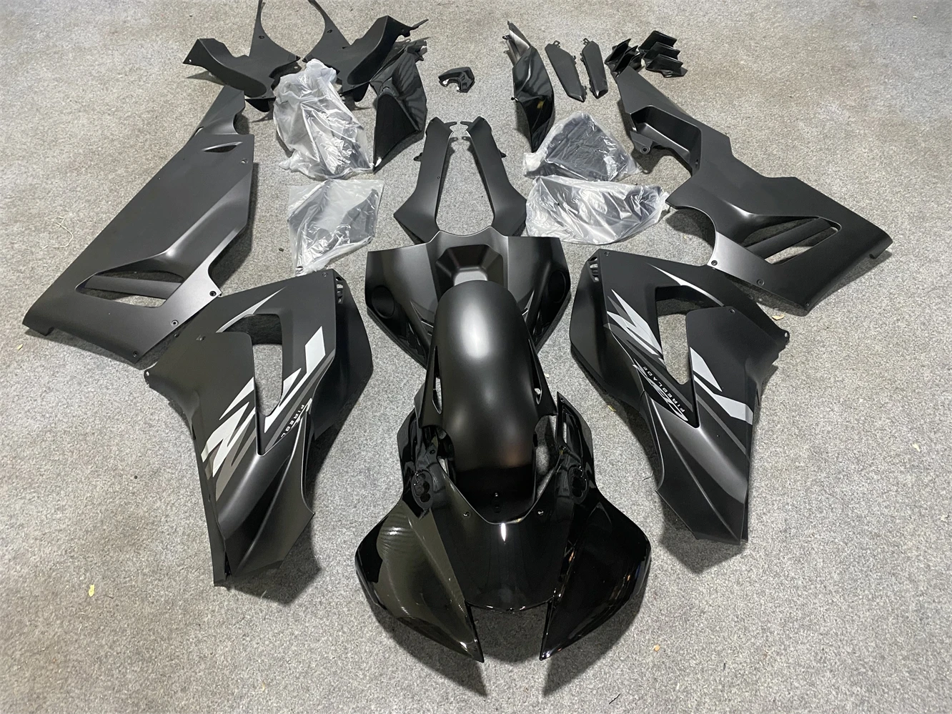 Motorcycle Fairing kit for CBR1000RR-R 20-22 years CBR1000 2020 2021 2022 Fairing Bright black Matte black