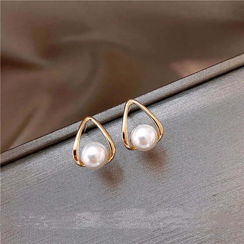 Sweet Earrings For Women\'s Korean Edition Pearl Simple And Versatile Luxury And Luxury Style Earrings For Sale Brincos Jewelry