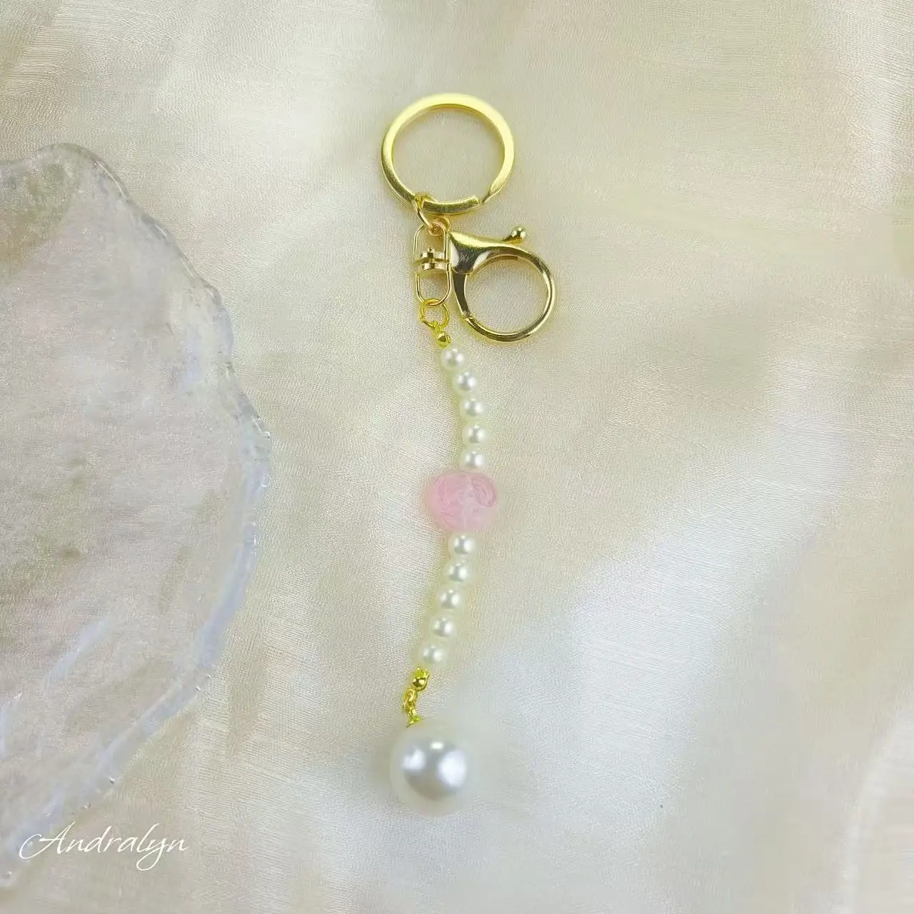 Sweet Creative pink rose keychain accessories pearl chainfashionable  personalized bag decoration pendant Keyring For Women