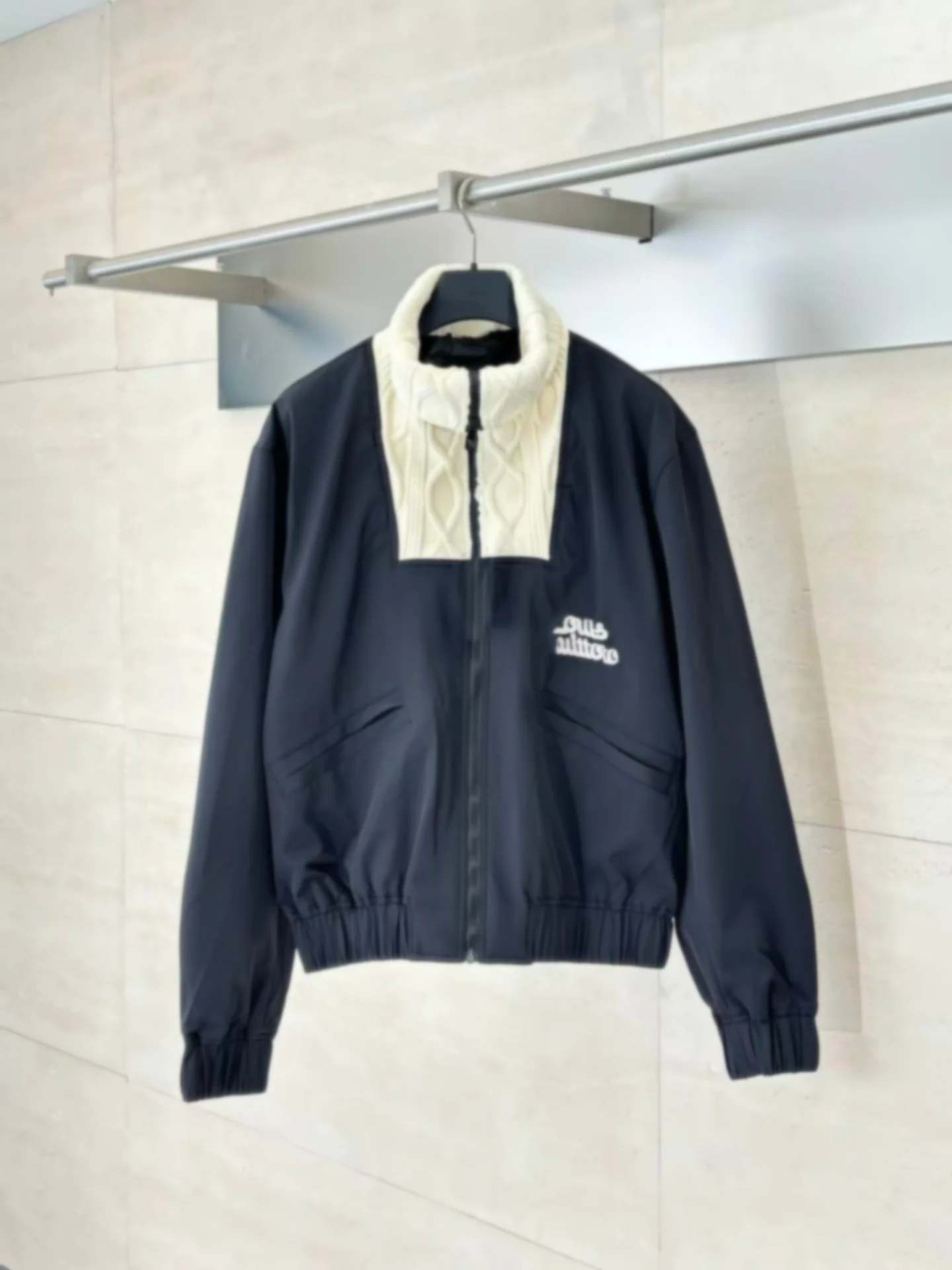 

Высококачественная вязаная куртка с вышитым воротником и молнией, мужская верхняя одежда с вышивкой букв, повседневный стиль, пальто с длинными рукавами