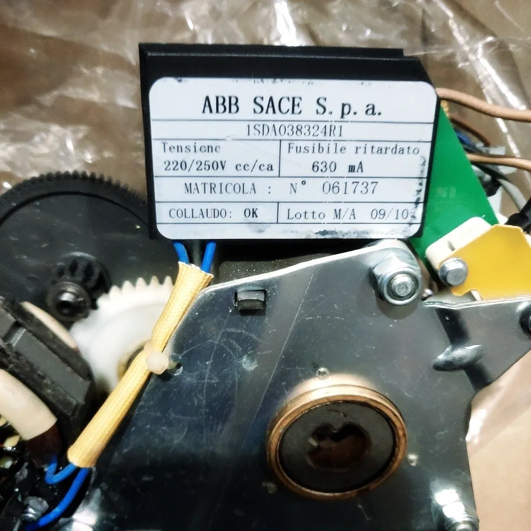 ABB Circuit Breaker Energy Storage Motor SACE S.p.a.220-250VCC/CA