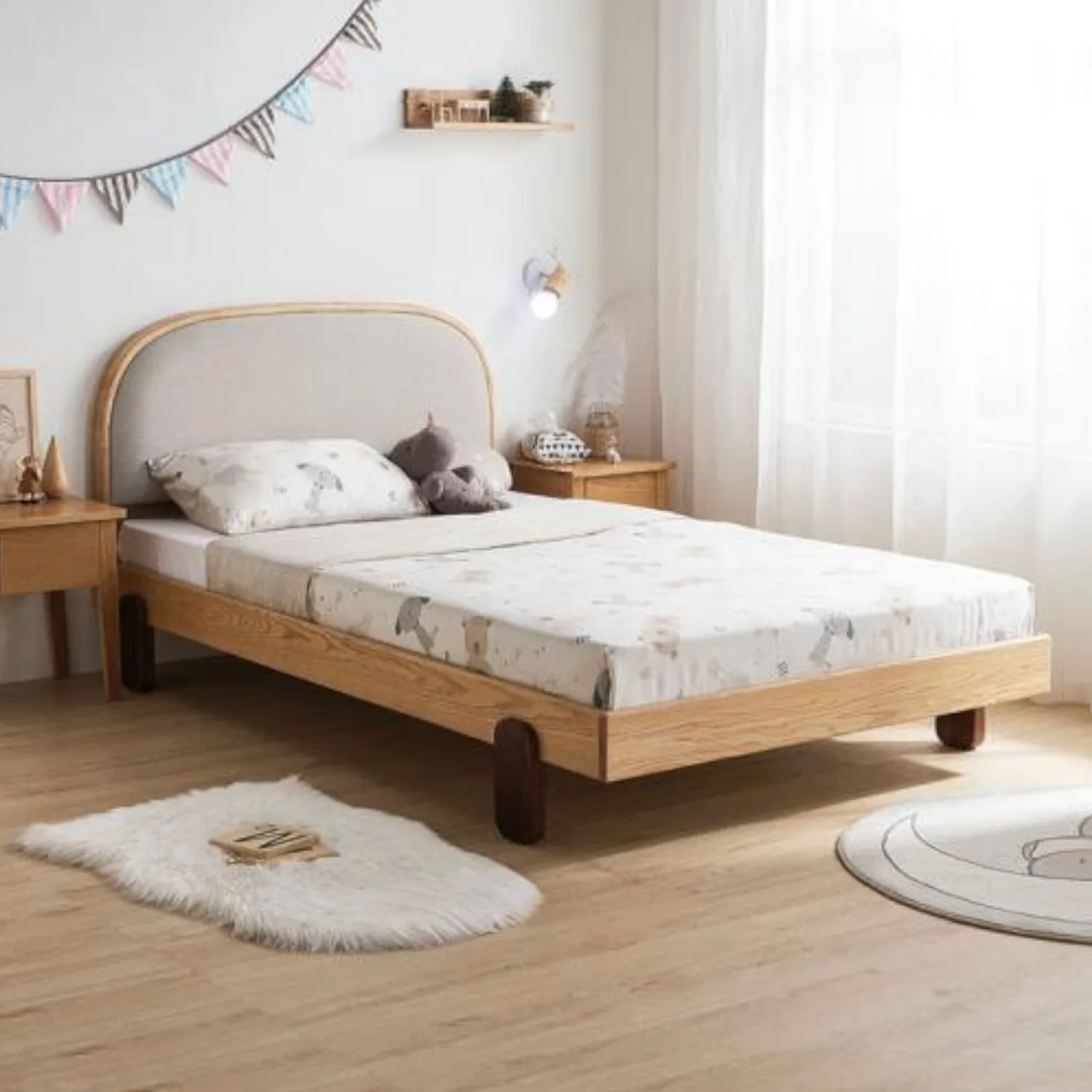 Custom Solid Wood Modern Bear Design Children Toddler Baby Upholstered Platform Bed Frame for Bedroom Farmhouse Hotel