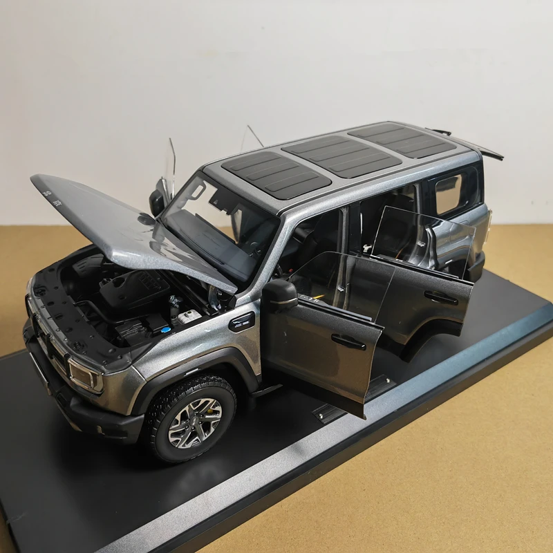 BeiJing BJ40 2024 SUV moulé sous pression, échelle 1:18, véhicule tout-terrain en alliage, modèle de voiture de Simulation, jouet de Collection