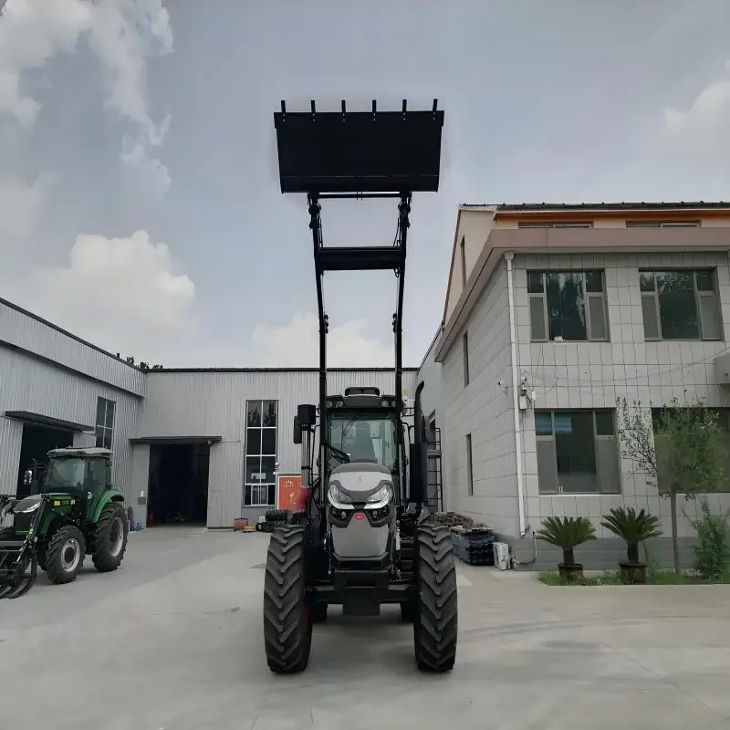 Trattori agricoli 4x4 per prato agricolo di fabbrica di trattori agricoli da 240 CV per la vendita in tutto il mondo Cockpit di lusso con aria condizionata