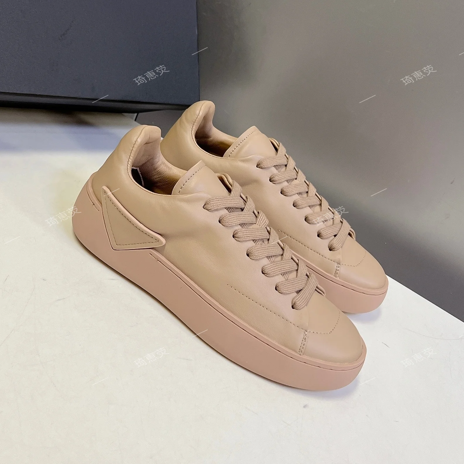 2026 Early Spring New Casual G.I. Style Shoes Genuine Leather Lace-Up Sneakers Versatile Height-Boosting Skate Shoes Botas Mujer