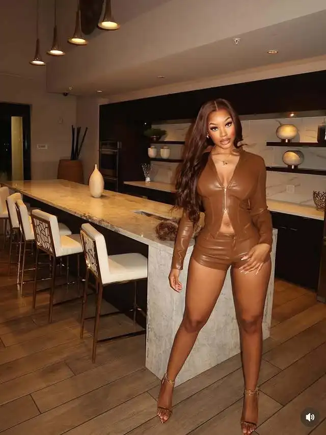 

Комплект из кожаных шорт и куртки Molilove для женщин: куртка на молнии с длинным рукавом и облегающие шорты, в стиле Y2K, для мотоциклетных клубов