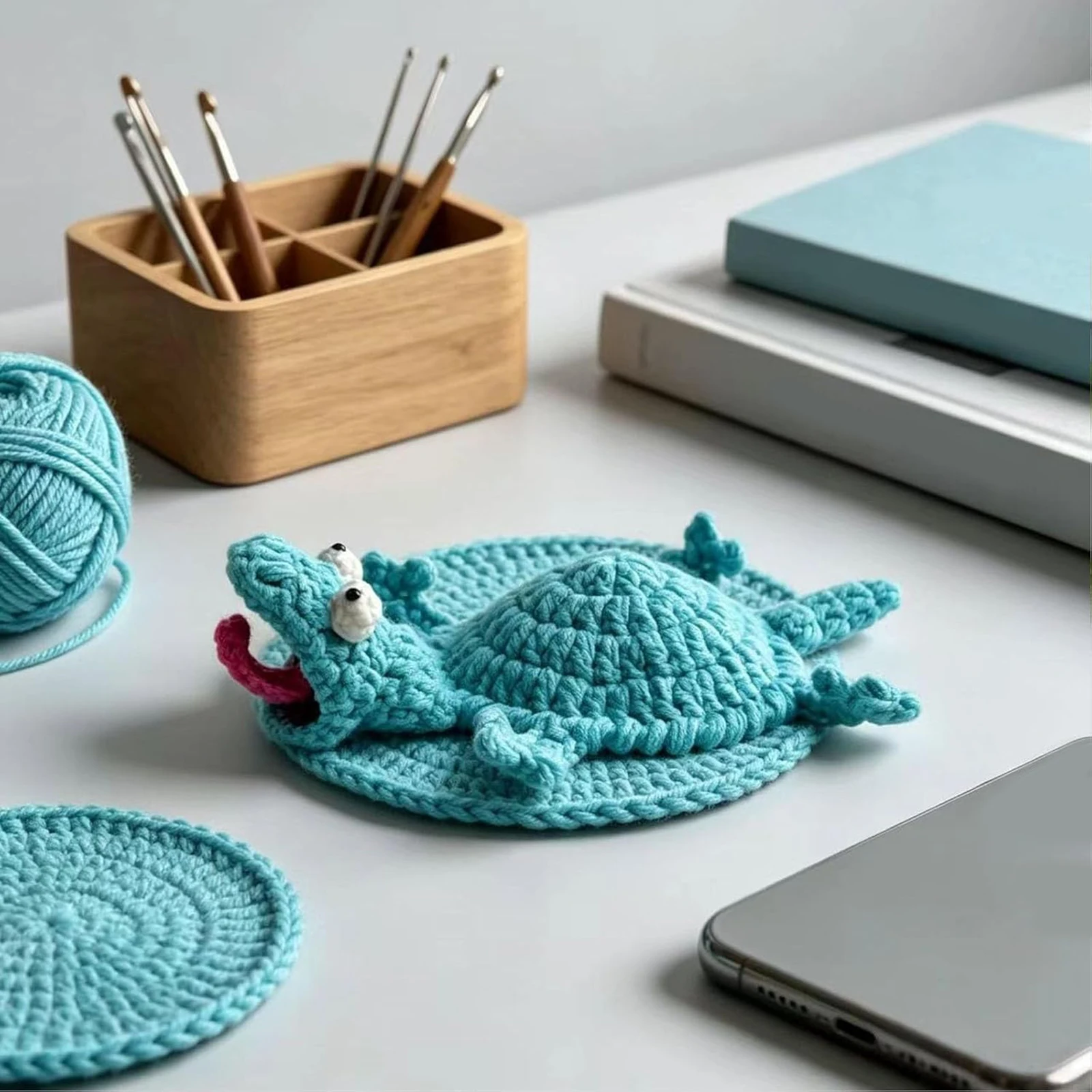 Crochet Lizard DIY Funny Amigurumi Animal Cup Mats Protect Desktop Handwoven Animal Mug Rug Lasting Fun Mug Rugs for Home Decor