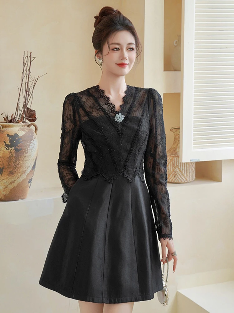 ชุดเดรสลูกไม้สีดำสไตล์ฝรั่งเศส ดีไซน์หรูหรา สำหรับงานปาร์ตี้ ประดับด้วยคริสตัลวิบวับ กระเป๋าเก๋ๆ ทรงสวิง สั้น  สำหรับผู้หญิง  งานเลี้ยงวันเกิด