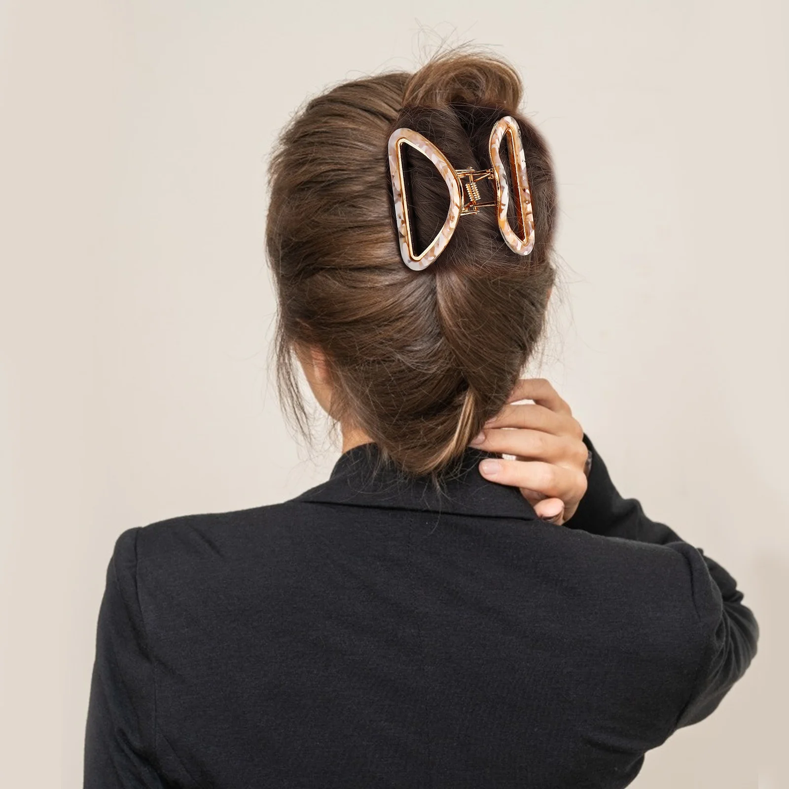 

3Pcs Stylish Triangle Hair Clips Simple Barrettes Comfortable Hair Clamp for Women Party and Daily Wear Simple Barrettes