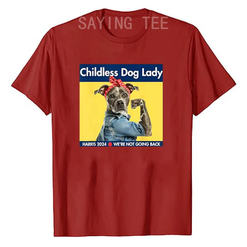 Childless Dog Lady sta votando Kamala Election Usa 2024 t-shirt moda donna Dog Lover Graphic Outfits Pro Harris Campaign Tees